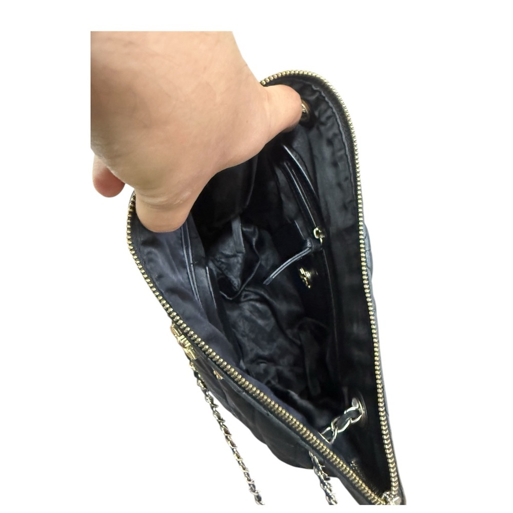 DKNY Quilted Black Leather Chain Strap Shoulder Bag - Picture 10 of 11